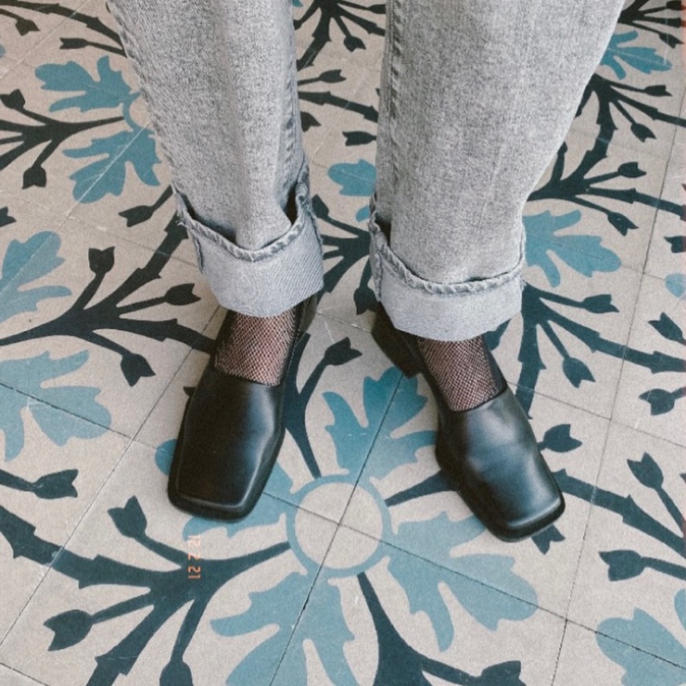 HOPP Black Bare Loafer